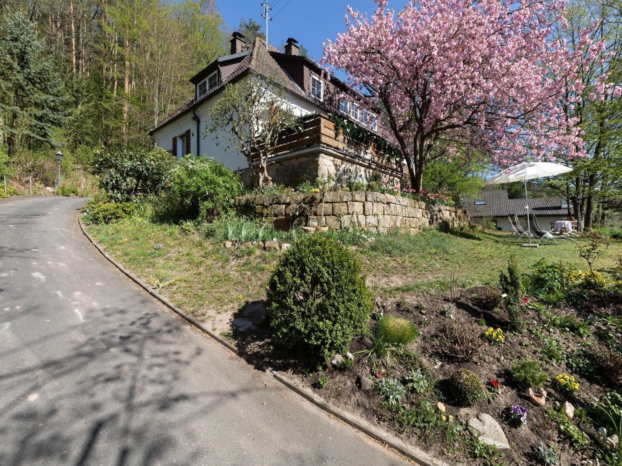 Charming Apartment In Wei Enbrunn Near Forest Weissenbrunn Экстерьер фото